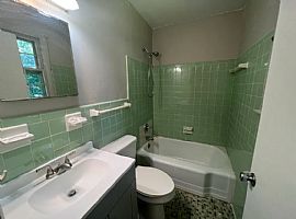 303 Belvidere Rd Se, Huntsville, Al 35803 in Huntsville, AL (Photo 10 of 12)