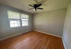 303 Belvidere Rd Se, Huntsville, Al 35803 in Huntsville, AL (Photo 6 of 12)