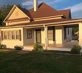 108 13th Ave Nw, Decatur, Al 35601 in Decatur, AL