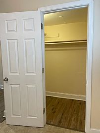 Charming Studio- 1st Floor in Lexington, KY (Photo 9 of 9)