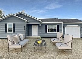 4716 W Amanda Dr, Wasilla, Ak 99623 House For Rent in Wasilla, AK (Photo 2 of 5)