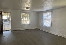 5542 S Apache Ave, Globe, Az 85501 in Globe, AZ (Photo 2 of 4)