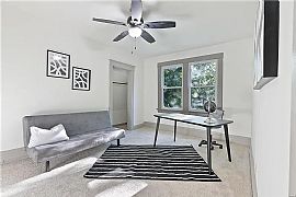 This Lovely Home Is Open For Families. in Saint Louis, MO (Photo 11 of 12)