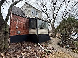 Beautifully Renovated 3-Bedroom Home in South St. Louis!  in Saint Louis, MO (Photo 12 of 12)