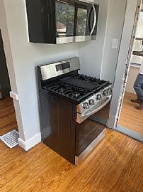 This Is a Super Nice One Bedroom For Rent. in Saint Louis, MO (Photo 8 of 12)