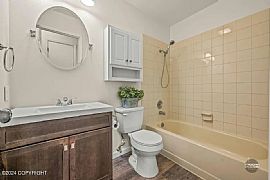 9237 W Parkview Terrace Loop, Eagle River, Ak 99577 House Rent in Eagle River, AK (Photo 5 of 11)