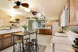 Newly Remodeled 3 Bed 3 Bath Home  in Albuquerque, NM (Photo 4 of 10)