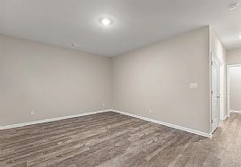 297 Dinner Tree Sq, Huntsville, Al 35811 in Huntsville, AL (Photo 5 of 10)