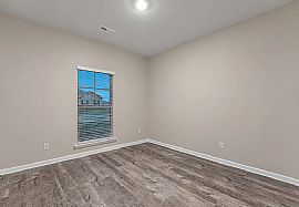 297 Dinner Tree Sq, Huntsville, Al 35811 in Huntsville, AL (Photo 7 of 10)