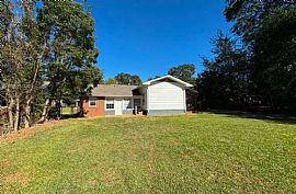 315 31st Pl E, Tuscaloosa, Al 35405 in Tuscaloosa, AL (Photo 11 of 11)