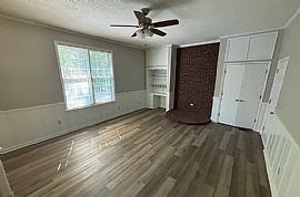 315 31st Pl E, Tuscaloosa, Al 35405 in Tuscaloosa, AL (Photo 4 of 11)