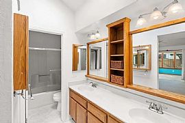 242 Cheyenne Dr, Paso Robles, Ca 93446 House For Rent in Paso Robles, CA (Photo 10 of 12)