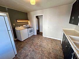 2537 Main Ave, Durango, Co 81301 Peaceful House For Rent in Durango, CO (Photo 5 of 11)