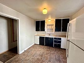 2537 Main Ave, Durango, Co 81301 Peaceful House For Rent in Durango, CO (Photo 6 of 11)