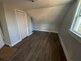 60 Bowen St, Hamden, Ct 06514 Peaceful House For Rent in Hamden, CT (Photo 8 of 11)