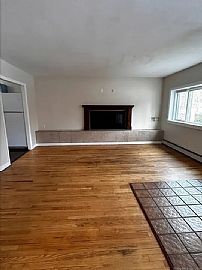 76 Chapman Rd, Marlborough, Ct 06447 in Marlborough, CT (Photo 4 of 10)