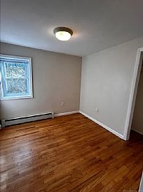 76 Chapman Rd, Marlborough, Ct 06447 in Marlborough, CT (Photo 8 of 10)