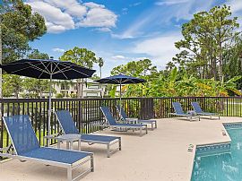 Two Bedroom Home in Stuart, FL (Photo 4 of 12)