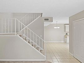 Two Bedroom Home in Stuart, FL (Photo 5 of 12)