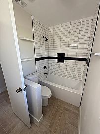 2bd in Tampa, FL (Photo 6 of 9)