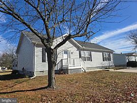 5 Welch Dr E, Dover, De 19901 House For Rent in Dover, DE (Photo 3 of 12)