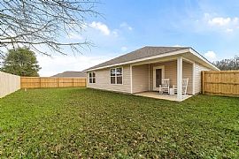 9907 Cali Ln, Pensacola, Fl 32526 in Pensacola, FL (Photo 3 of 12)