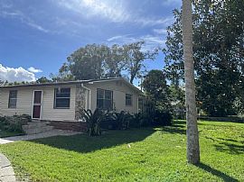 1415 25th Ave, Vero Beach, Fl 32960 House For Rent in Vero Beach, FL (Photo 2 of 12)