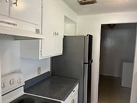 1415 25th Ave, Vero Beach, Fl 32960 House For Rent in Vero Beach, FL (Photo 8 of 12)