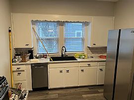  in Grand Rapids, MI (Photo 4 of 10)