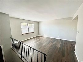 534 S Clinton St, Collinsville, Il 62234 House For Rent in Collinsville, IL (Photo 3 of 12)