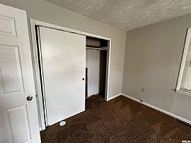 1619 N Arrow Ave, Peoria, Il 61604 Unique House For Rent in Peoria, IL (Photo 7 of 12)