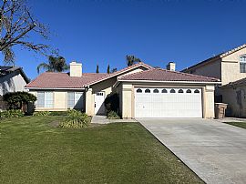 Great Single Family Home  in Bakersfield, CA