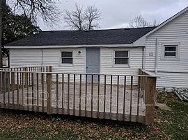 403 9th Ave Sw, Independence, Ia 50644 House For Rent  in Independence, IA