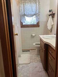 1202 W South St, Winterset, Ia 50273 Available House For Rent  in Winterset, IA (Photo 5 of 5)