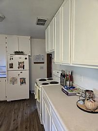 4021 Clinton Ave, Des Moines, Ia 50310 Available House For Rent in Des Moines, IA (Photo 6 of 9)