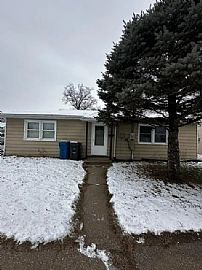 2204 Demorest Ave, Muscatine, Ia 52761 Spacious 2 Bed House Ren in Muscatine, IA