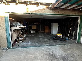 Charming 2 Bedroom Home  in Los Angeles, CA (Photo 8 of 10)