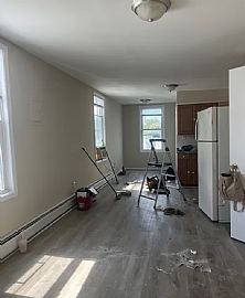 Charming 2 Bedroom Home in Jersey City, NJ (Photo 3 of 7)