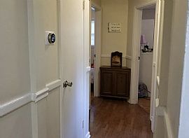 Beautiful Home For Your Comfort  in Louisville, KY (Photo 8 of 12)