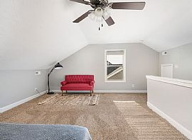 Beautiful Home For Your Comfort  in Oak Grove, KY (Photo 10 of 12)