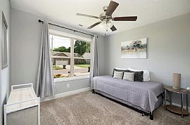 Beautiful Home For Your Comfort  in Oak Grove, KY (Photo 6 of 12)