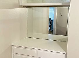 Beautiful Home For Your Comfort  in Louisville, KY (Photo 5 of 12)