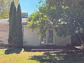 Beautiful Home For Your Comfort  in Lexington, KY (Photo 10 of 12)