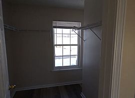 Beautiful Home For Your Comfort  in Louisville, KY (Photo 12 of 12)