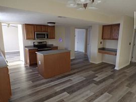 Beautiful Home For Your Comfort  in Louisville, KY (Photo 7 of 12)