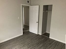 Beautiful Home For Your Comfort  in Shelbyville, KY (Photo 8 of 10)