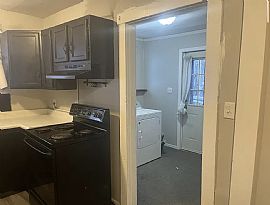 Beautiful Home For Your Comfort  in Richmond, KY (Photo 9 of 12)