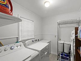 Beautiful Home For Your Comfort  in Dothan, AL (Photo 11 of 12)