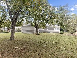 Beautiful Home For Your Comfort  in Dothan, AL (Photo 12 of 12)
