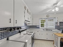 Beautiful Home For Your Comfort  in Dothan, AL (Photo 6 of 12)